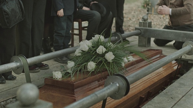 Video Reference: Flower, Floristry, Floral design, Plant, Flower Arranging, Table, Ceremony, Art