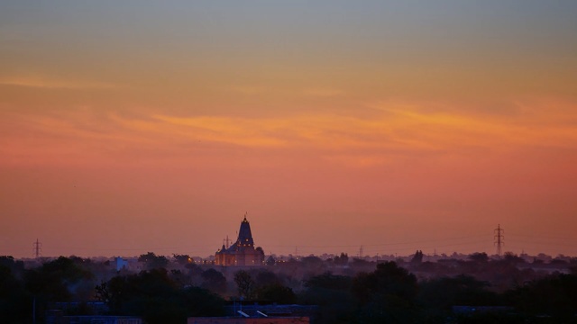 Video Reference: sky, afterglow, dawn, red sky at morning, horizon, cloud, skyline, sunrise, sunset, atmosphere