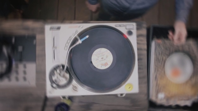 Video Reference: electronic device, electronics, technology, product, loudspeaker, subwoofer, sound, data storage device, Person