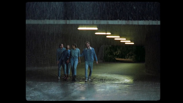 Video Reference: darkness, light, atmosphere, snapshot, scene, night, fun, water, midnight, screenshot