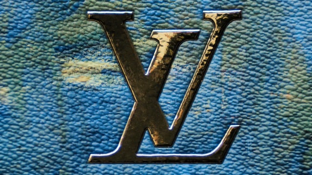 Video Reference: metal, font