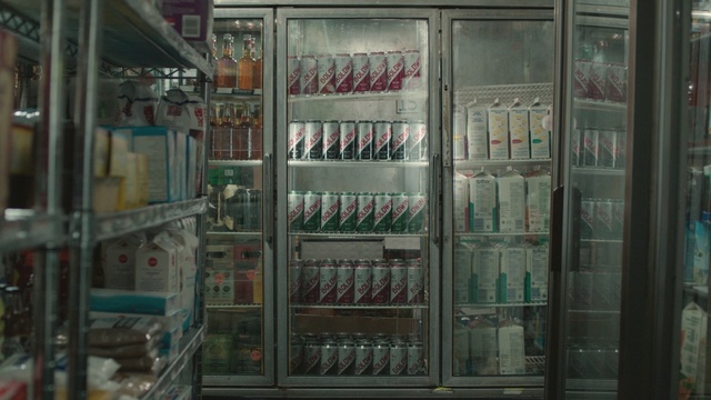 Video Reference: inventory, glass, Person