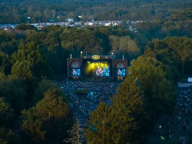 Video Reference: Nature, Aerial photography, Hill station, Tree, Sky, Landscape, Birds-eye view, Rural area, Sunlight, Hill