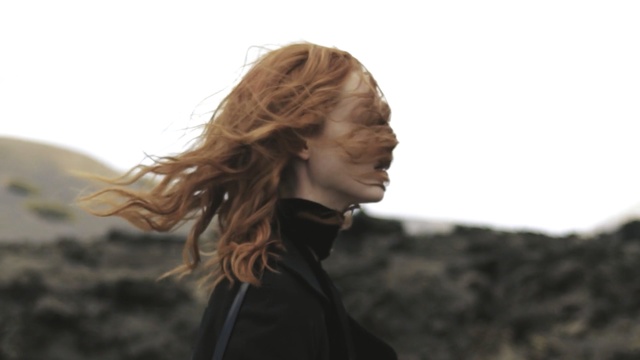 Video Reference: Hair, Hairstyle, Beauty, Long hair, Blond, Brown hair, Photography, Neck, Hair coloring, Surfer hair