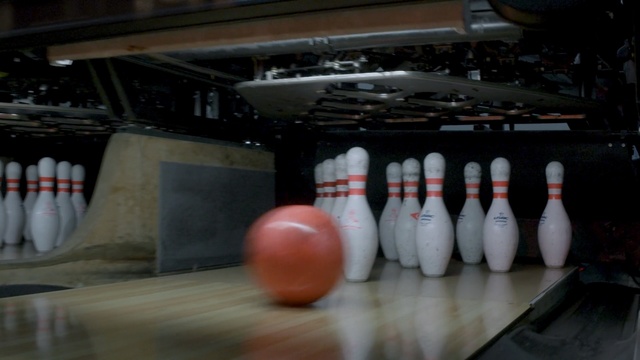 Video Reference: Bowling, Ten-pin bowling, Bowling pin, Bowling equipment, Ball, Bowling ball, Duckpin bowling, Ball game, Individual sports, Sports equipment