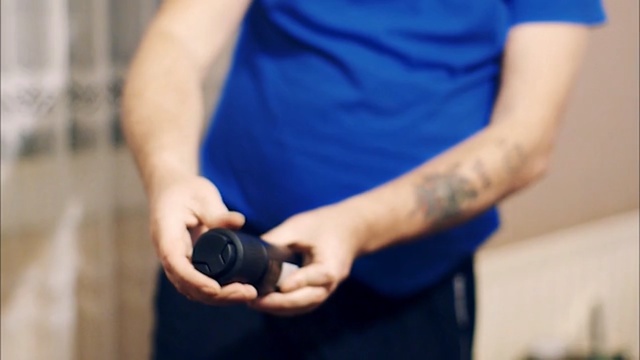 Video Reference: shoulder, joint, hand, arm, standing, wrist, physical fitness, muscle, weights, exercise equipment