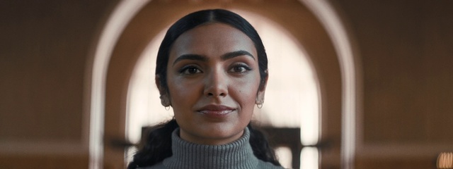 Video Reference: Face, Eyebrow, Facial expression, Forehead, Head, Nose, Cheek, Chin, Lip, Eye