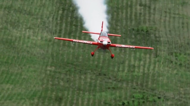 Video Reference: Aircraft, Airplane, Radio-controlled aircraft, Model aircraft, Vehicle, Monoplane, Flight, Aviation, Light aircraft, Radio-controlled toy