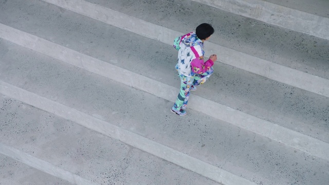 Video Reference: Infrastructure, Pedestrian, Footwear, Recreation, Road, Asphalt, Concrete, Sports equipment