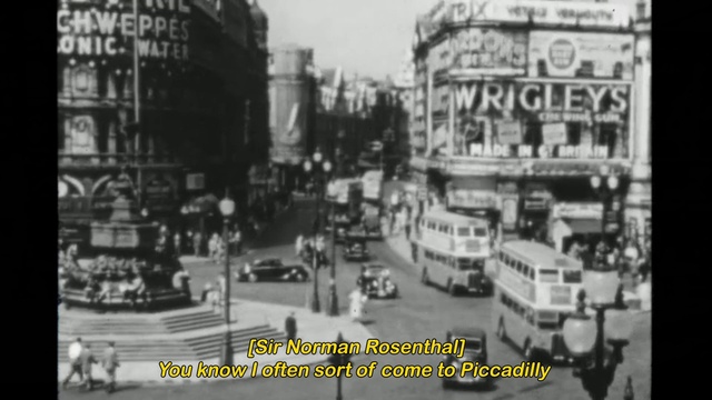 Video Reference: Metropolis, Landmark, Traffic, Mode of transport, City, Human settlement, Transport, Urban area, Metropolitan area, Town