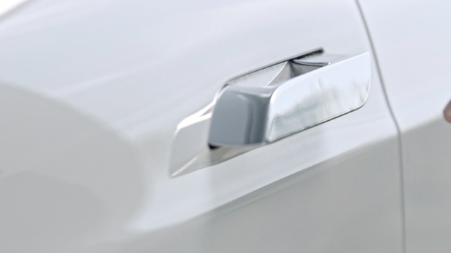 Video Reference: motor vehicle, automotive design, automotive exterior, door handle, vehicle, technology, tap, car, angle, product