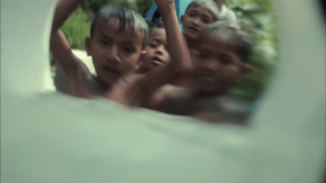 Video Reference: vertebrate, fun, human, hand, finger, girl, leisure, Person