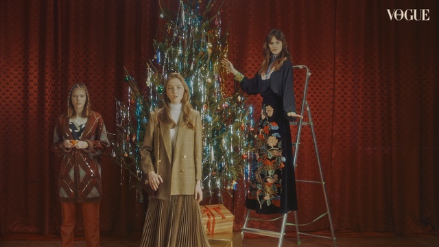 Video Reference: Event, Performance, Tree, Drama, Stage, Performance art, heater, Art, Person