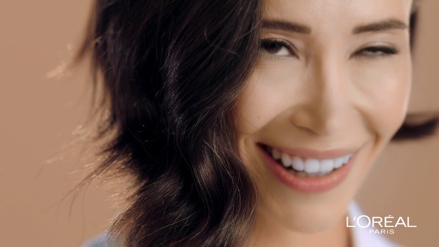 Video Reference: Face, Hair, Eyebrow, Lip, Tooth, Skin, Chin, Nose, Smile, Facial expression