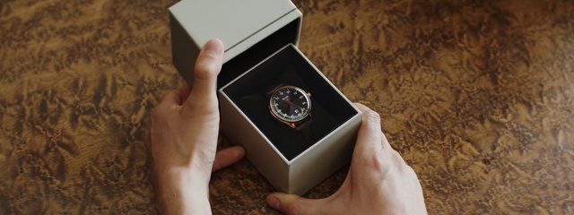 Video Reference: Watch, Finger, Box, Wrist