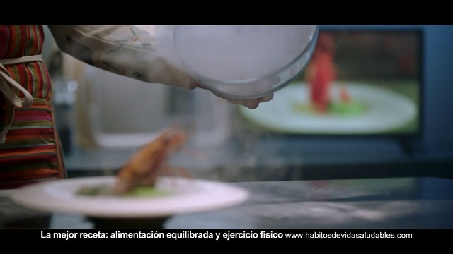 Video Reference: Hand, Food, Cuisine, Comfort food