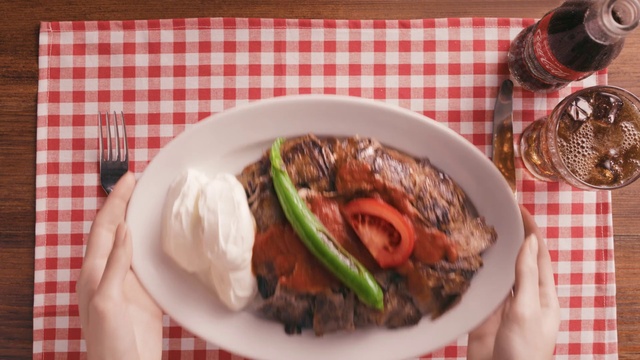 Video Reference: Dish, Food, Cuisine, Ingredient, Meat, Recipe, Produce, Meal, Vegetable, Carne asada