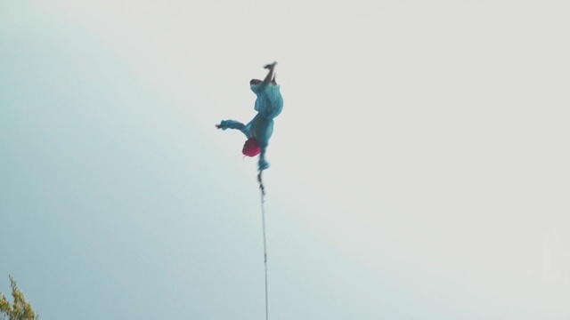 Video Reference: Adventure, Recreation, Jumping, Extreme sport, Bungee jumping, Rope, Sports, Stunt performer
