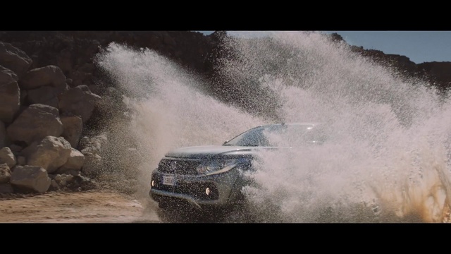 Video Reference: Vehicle, Car, Off-roading, Off-road vehicle, Automotive tire, Sport utility vehicle, Dust, Tire, Photography, Kia motors