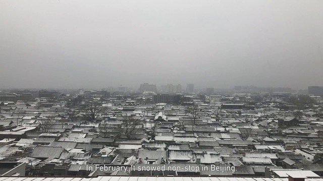 Video Reference: White, Urban area, Black, Atmospheric phenomenon, Sky, Metropolitan area, City, Monochrome, Black-and-white, Roof