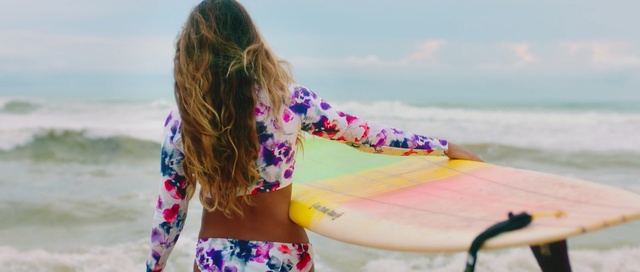 Video Reference: Surfboard, Summer, Surfing Equipment, Hairstyle, Vacation, Surfer hair, Bikini, Swimwear, Fun, Long hair