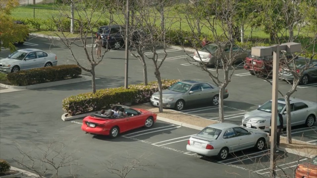 Video Reference: Land vehicle, Vehicle, Car, Motor vehicle, Parking, Parking lot, Mode of transport, Public space, Transport, Human settlement