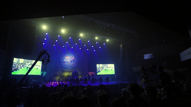 Video Reference: stage, concert, entertainment, rock concert, light, event, lighting, performance, sound, crowd