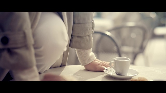 Video Reference: Cup, Cup, Hand, Drinkware, Coffee cup, Photography, Teacup, Tableware, Child, Serveware