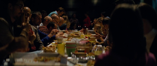 Video Reference: Meal, Crowd, Supper, Banquet, Dinner, Event, Human, Restaurant, Brunch, Food