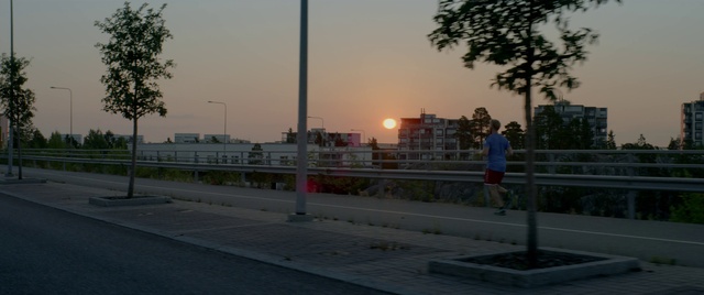 Video Reference: Sky, Atmospheric phenomenon, Street light, Morning, Evening, Lighting, Urban area, Light fixture, Road, Night