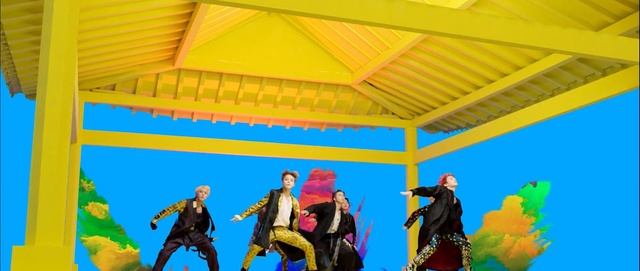 Video Reference: yellow, fun, recreation, leisure, Person