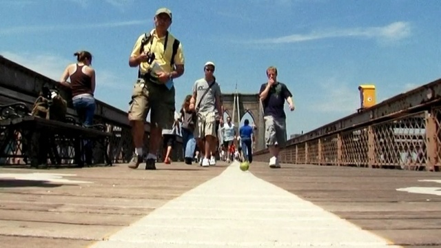 Video Reference: boardwalk, walkway, pedestrian, tourism, recreation, sky, leisure, walking, vacation, fun