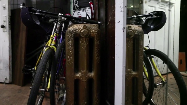 Video Reference: Land vehicle, Bicycle, Bicycle wheel, Bicycle frame, Vehicle, Bicycle part, Bicycle tire, Road bicycle, Bicycle fork, Tire, Person