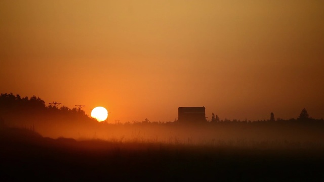 Video Reference: sunrise, dawn, sky, morning, atmosphere, afterglow, sunset, sun, horizon, red sky at morning