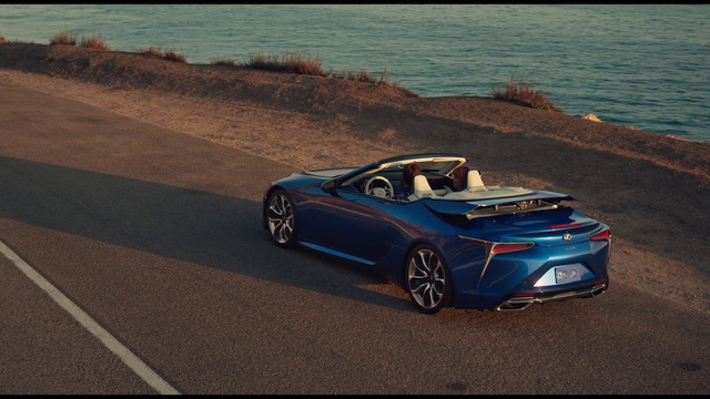 Video Reference: Land vehicle, Vehicle, Car, Sports car, Coupé, Automotive design, Luxury vehicle, Supercar, Performance car, Personal luxury car