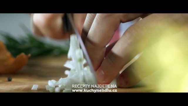 Video Reference: Close-up, Hand, Vegetable, Finger, Food, Onion, Plant