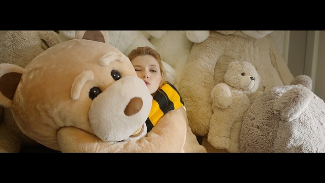 Video Reference: Stuffed toy, Teddy bear, Toy, Plush, Child, Snout, Textile, Smile, Animation, Happy