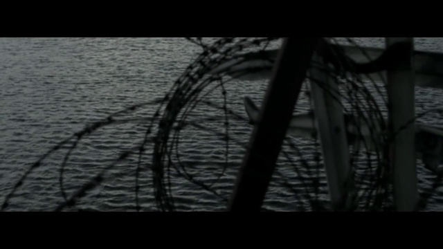 Video Reference: Bicycle wheel, Water, Black, Monochrome photography, Tire, Black-and-white, Automotive tire, Wheel, Bicycle tire, Monochrome