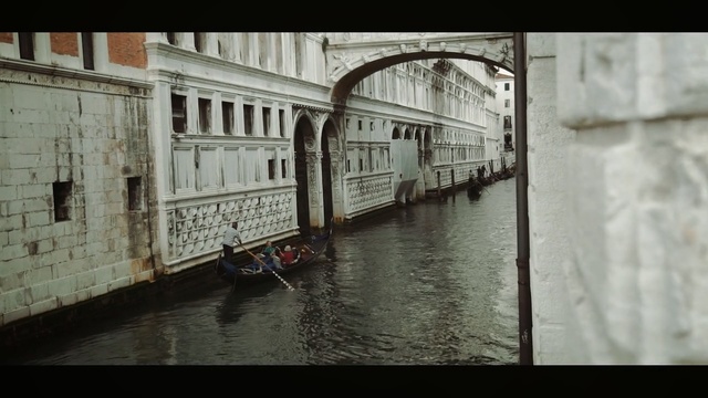 Video Reference: waterway, water, town, gondola, canal, vehicle, reflection, street, alley, channel