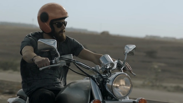 Video Reference: Motorcycle, Motor vehicle, Helmet, Vehicle, Motorcycling, Personal protective equipment, Mode of transport, Motorcycle accessories, Cruiser, Motorcycle helmet