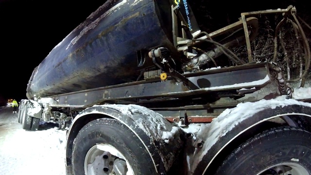 Video Reference: Vehicle, Motor vehicle, Car, Tire, Automotive wheel system, Automotive tire, Auto part