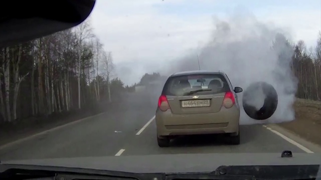 Video Reference: Land vehicle, Vehicle, Car, Mode of transport, Road, Transport, Automotive exterior, City car, Mid-size car, Infrastructure