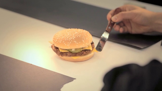 Video Reference: Hamburger, Food, Cheeseburger, Dish, Fast food, Veggie burger, Junk food, Whopper, Cuisine, Slider