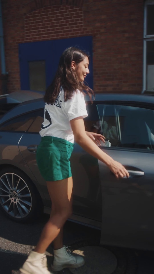 Video Reference: Vehicle door, Vehicle, Car, Human leg, Leg, Beauty, Fashion, Luxury vehicle, Street fashion, Thigh