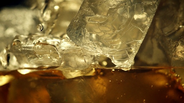 Video Reference: Water, Transparent material, Ice cube, Crystal, Macro photography, Ice, Close-up, Quartz, Photography, Glass