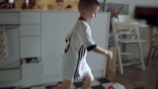 Video Reference: Shoulder, White, Photograph, Standing, Joint, Product, Play, Arm, Child, Leg