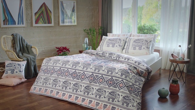 Video Reference: Bedroom, Bed, Bed sheet, Bedding, Furniture, Room, Duvet cover, Quilting, Property, Textile
