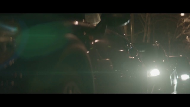 Video Reference: Green, Black, Light, Darkness, Lens flare, Water, Atmosphere, Space, Screenshot, Photography