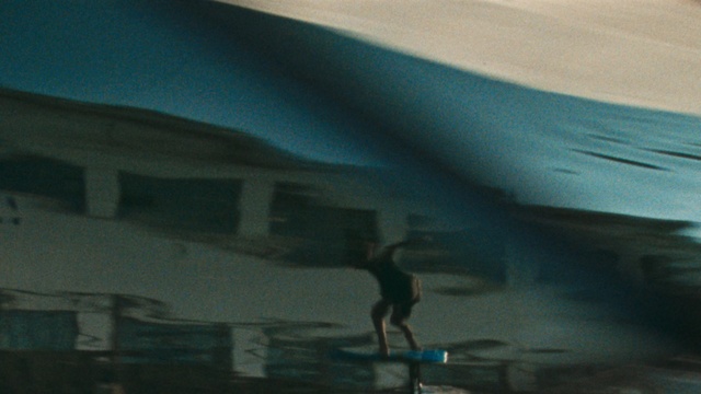 Video Reference: Blue, Snapshot, Sky, Atmosphere, Shadow, Photography, Landscape, Wind, Wave