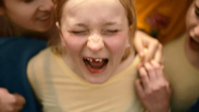 Video Reference: facial expression, tooth, child, emotion, laughter, mouth, smile, cheek, shout, tongue, Person